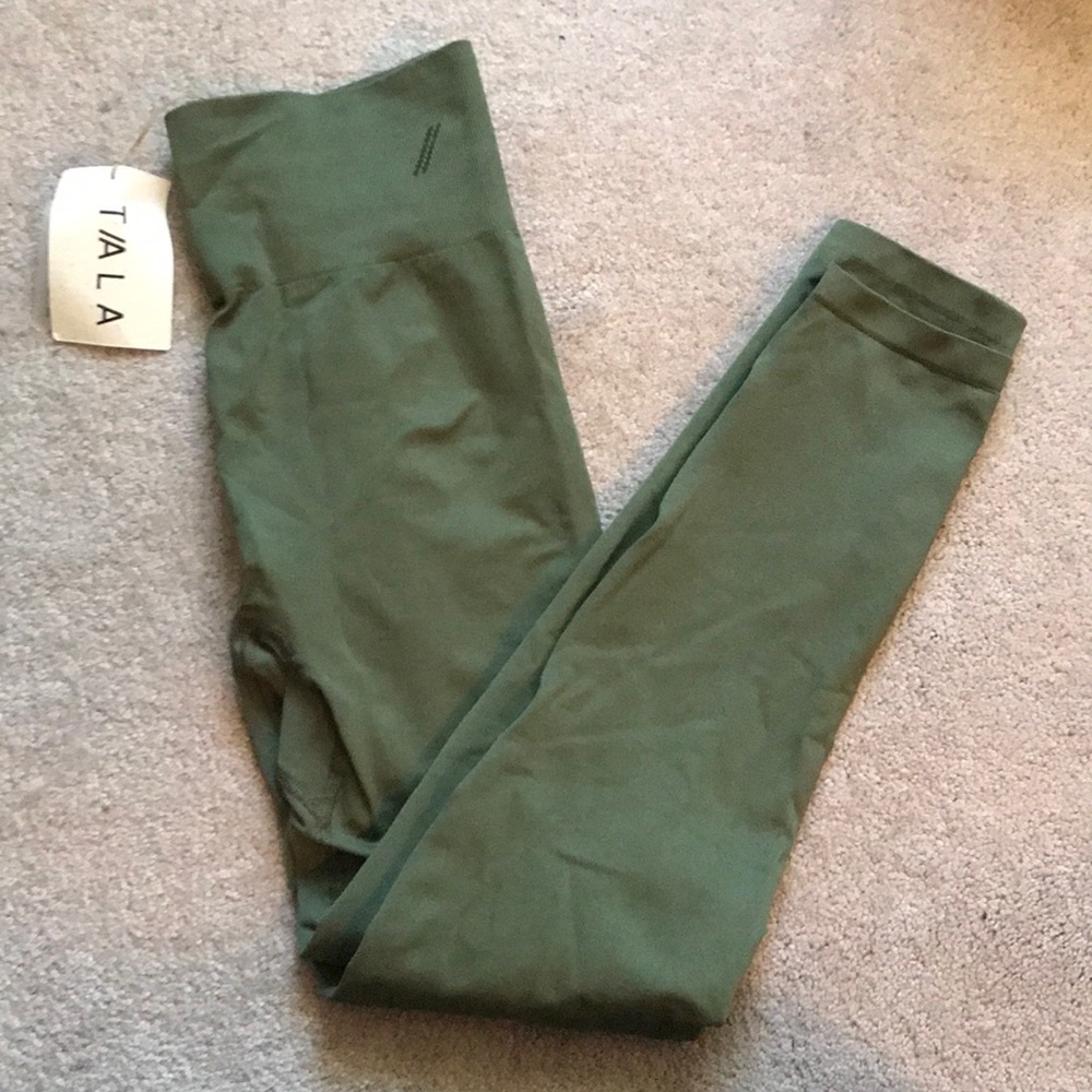 Tala Zinnia Leggings in Clover